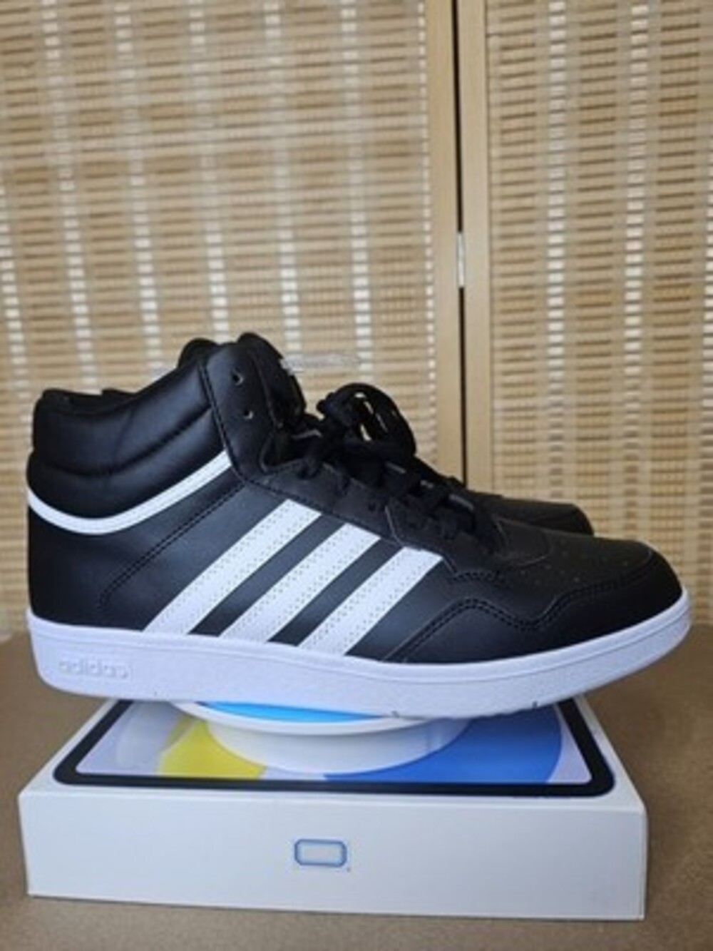 adidas Hoops 4.0 Mid High Top Basketball Sneakers Black White Men US 10.5 JQ9994